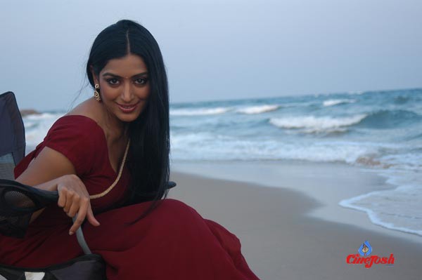 Andari Banduvaya Movie Stills - 2 / 12 photos